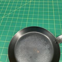 de BuyerClassic Carbon Steel Crepe Pan 7” Some Rust Spots USED