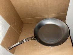 De Buyer Mineral B Pro Carbon Steel Fry Pan, Nonstick 11” Induction Ready