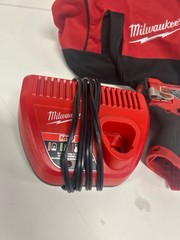 MILWAUKEE TOOLS 3453-20 WITH ACCESSORIES (P17031405)