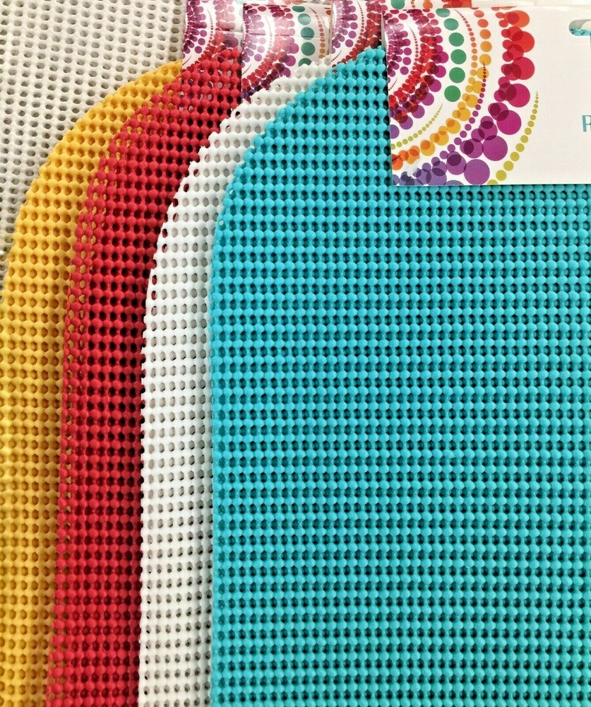 Set of 4 PVC Vinyl Waffle Weave Perforated Placemats None Slip Color 13″x18″