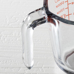 2 Cup (16 Ounce Capacity) Glass Measuring Cup, Clear Glass with Red Lettering