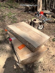 Portable Chainsaw mill 24 Inches Planking Milling Bar Size 14 Inches to 24 In