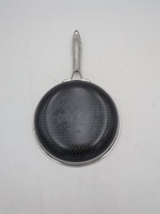 HexClad 8″ FRYING PAN with LID 8-Inch 8 Hybrid Non-Stick – Used