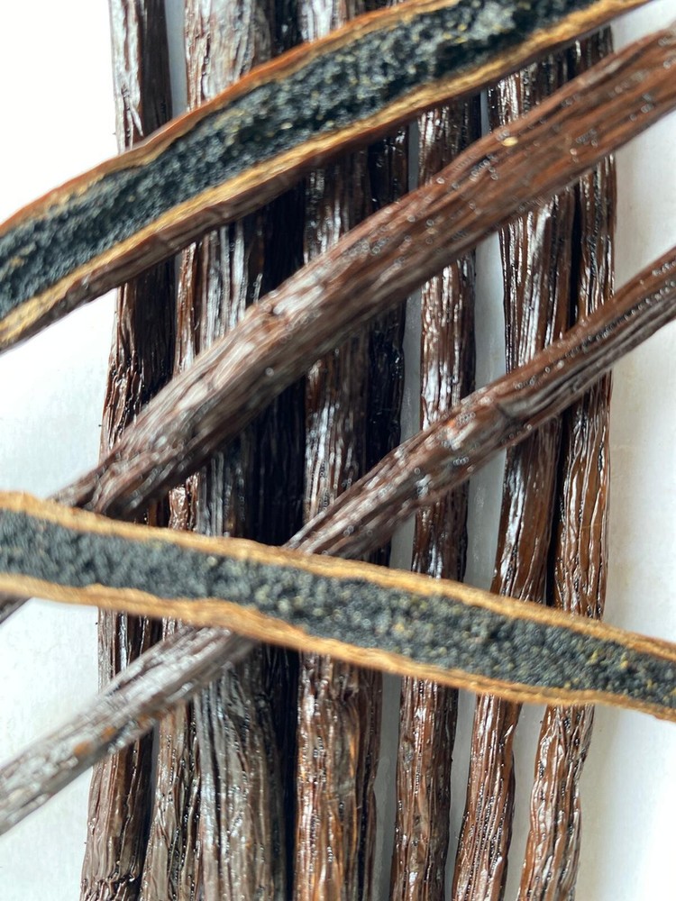 Organic FairTrade Madagascar Vanilla Beans Whole Grade A Pods – Benefits Charity
