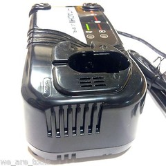 New GENUINE Hitachi UC18YRL 18V Battery Charger 4 EBM1830 EBM1815 18 Volt Li-Ion