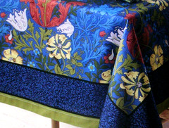 WILLIAMS SONOMA MORRIS & CO COMPTON TABLECLOTH 100% COTTON 70 X 126 INCHES N/WTG
