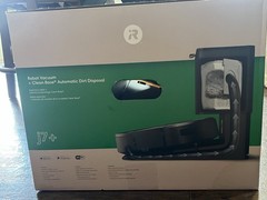 iRobot Roomba j7 J715020 Robotic Vacuum Cleaner