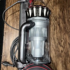 Dyson Ball Animal 3 Bagless Upright Vacuum – Nickel/Silver SUPER CLEAN