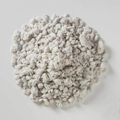 Vigoro 8-Qt Organic Perlite Soil Amendment Lightweight Weed-Free for Pots & Gard