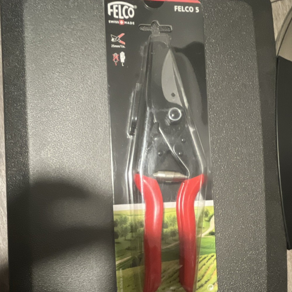 FELCO 5 Swiss Made Standard Pruning Shears 25mm Steel Blade Red/Black