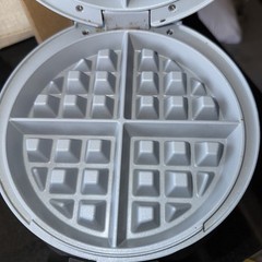 OSTER Flip Waffle Maker CKSTWFBF22 TECO Duraceramic Natural Non-stick Coating