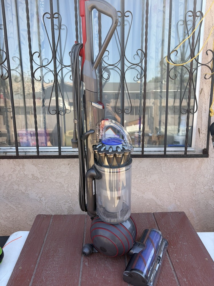 Dyson Ball Animal 3 Upright Vacuum Cleaner- Nickel/Silver-UP30 Light Use
