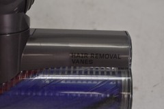 Dyson V12 Motorbar Cleaner Head Hair Removal Vanes Brush Head ONLY 388388-01