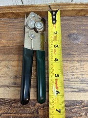 VTG Swing-A-Way Manual Can Opener Dark Green Grips Handles Bottle Opener 7” USA