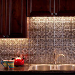 18.25 In. X 24.25 In. Crosshatch Silver Traditional Style # 1 PVC Decorative Bac