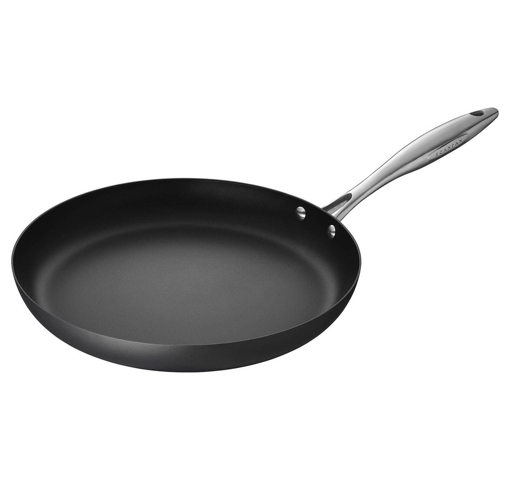 Scanpan Professional 12.5 in. Fry Pan Cookware (Open Box) Damage Factory Box