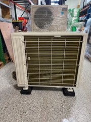 Carrier 38MURAQ30AA3 2.5 Ton Inverter Heat Pump Outdoor Unit