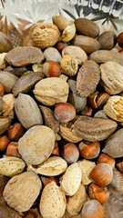 California Fresh Raw In-shell Whole Mixed Nuts