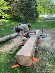 Portable Chainsaw mill 24 Inches Planking Milling Bar Size 14 Inches to 24 In