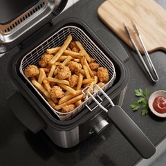 1.5L Electric Deep Fryer with Basket, Nonstick & Cool-Touch, Easy to Clean, 900W