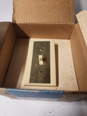 Lutron Rcs-1 Model Md-10 Wall Box Control Dimmer 120 Volts, 60 Hz