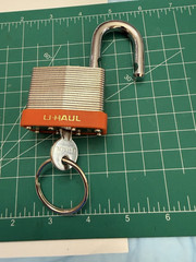 UHAUL MOVERS PADLOCK 50MM 1 KEY AS SHOWN