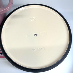 Le Creuset Cocotte Ronde 22cm Mauve Pink Enameled Cast Iron Silver Knob JPN New