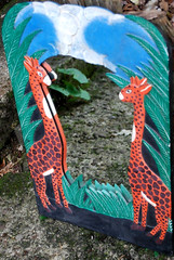 Vtg Hand Carved Painted WOOD MIRROR Jungle Giraffes 18.5″ Orange Green Blk BALI