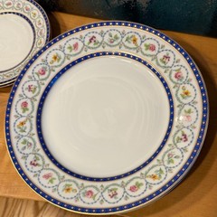 HAVILAND LIMOGES Malmaison 10.25″ Dinner Plate