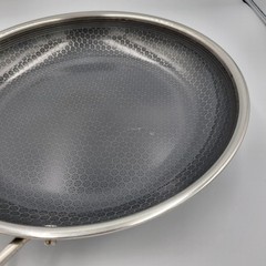 HexClad 10″ FRYING PAN with LID 10-Inch 10 Hybrid Non-Stick -Used Good Condition
