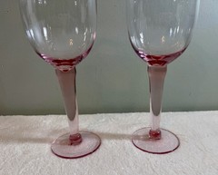 VTG La Mediterranea Spanish Ombré Pink Handblown 10 oz Wine Glasses, 9.5”, Set/2