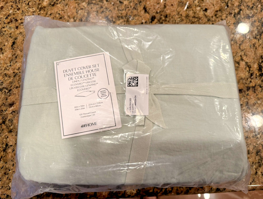 H&M Home Queen Duvet and Pillowcases Set 3pc NEW