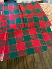 8 Royal Crest Holiday Xmas Placemats Green Red Plaid Gold Trim W/ Poinsettia VTG