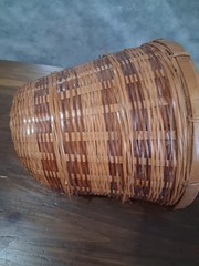 Small Round Wicker Basket Brown Handmade With Handle Indoor Less Than 10 in