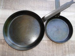 De Buyer Carbon Steel Crepe 7 7/8″ and Egg Pan 5 5/8″ Marked Mineral B France