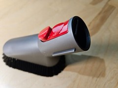 NEW OEM Dyson V15 V11 V10 V8 V7 Quick Release Mini Soft Dusting Brush #B1-1