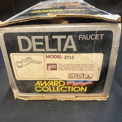 Delta Award Collection Bathroom Faucet 2710 Polished Chrome Acrylic Unused NOS