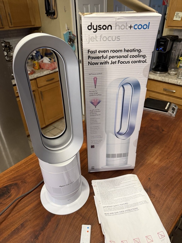 Dyson Hot+Cool Fan And Heater (AM09) White/Silver Works Great W/ Remote Read