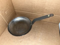 De Buyer MINERAL B Carbon Steel 8″ Omelette Pan Made in France