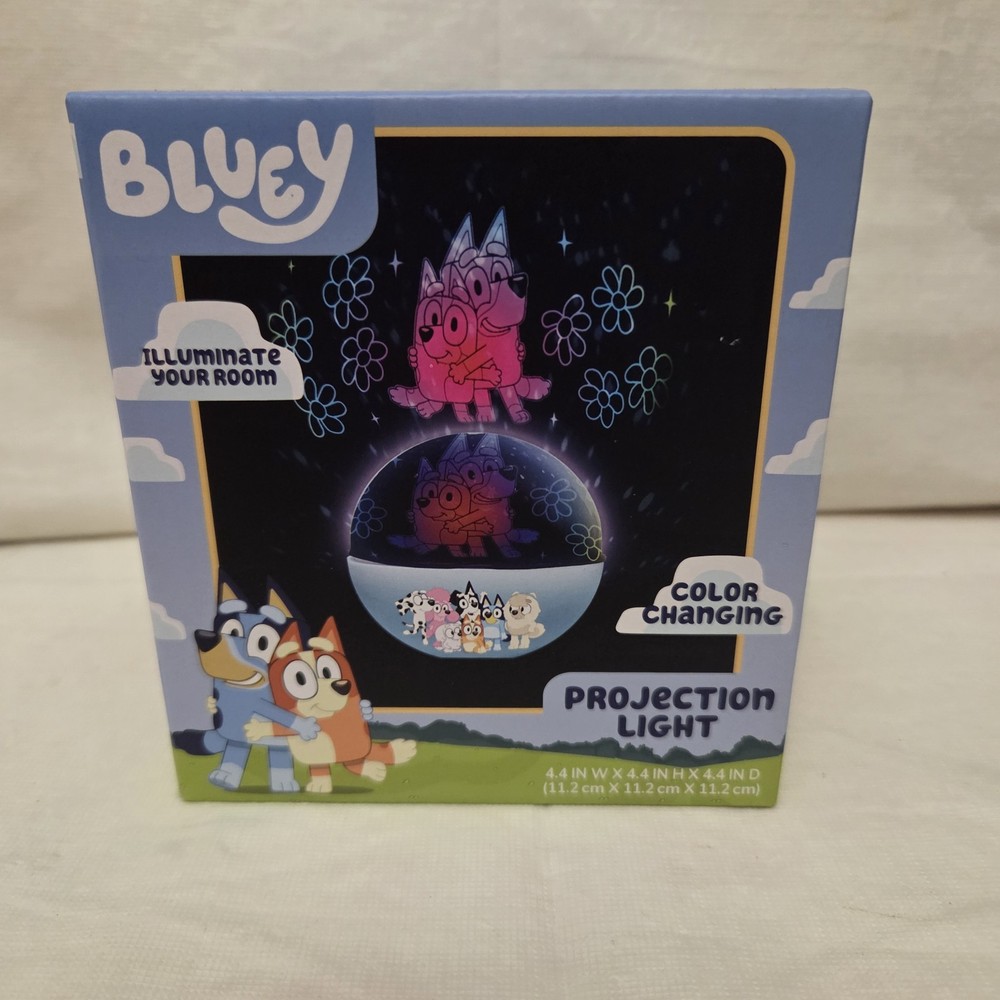 Bluey Color Changing Projection Night Light, Battery Powered, 4.4 in Bluey