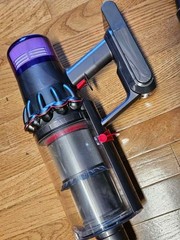 Dyson SV28 V11 Extra Cordless Stick Vacuum – For Parts, Not Working READ AD