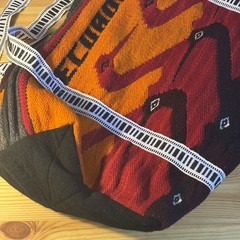 100%Wool Ecuador Duffel Bird/Tribal Pattern