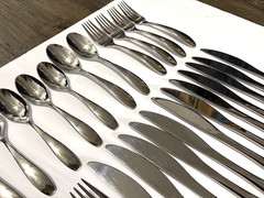 36 Pc. Oneida STAFFORD MIRROR 18/10 Stainless Vietnam