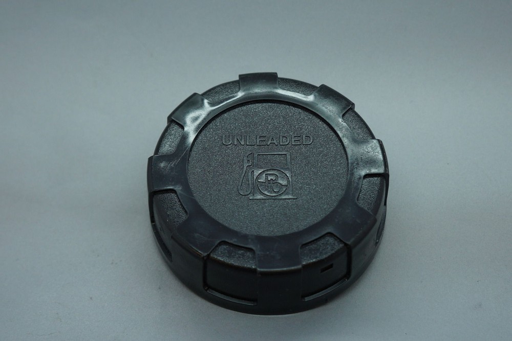 GENUINE OEM TORO PART # 88-3980 GAS CAP ASSEMBLY