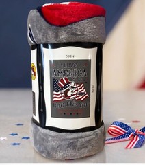 4 of July Buc-Ees 250 Years Of Freedom Blanket & Plush Set 50″x70″ Patriotic Des