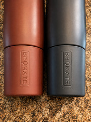 BRUMATE 25oz Resa blue, purple 2 pack