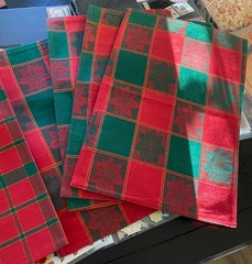 8 Royal Crest Holiday Xmas Placemats Green Red Plaid Gold Trim W/ Poinsettia VTG