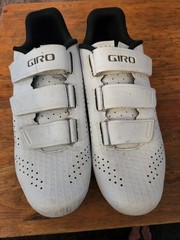 Giro Stylus Cycling Shoe – Men’s 9.5/43 White With Cleat Adapter (yellow)
