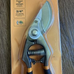 PRUNER Shears FISKARS Forged for Strength Standard Pruning 3/4” Cut Capacity NEW