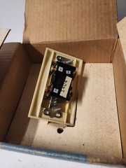 Lutron Rcs-1 Model Md-10 Wall Box Control Dimmer 120 Volts, 60 Hz